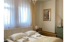 Hotel Martini FREE BIG SECURITY PARKING FOR CAR WITH TRAILER,TRUCKS ! ! !